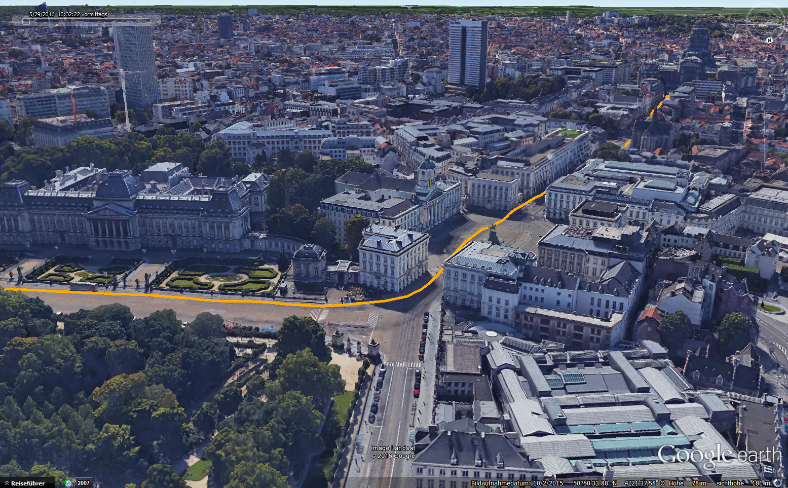 Royal Palace of Brussels on the left and the Palace of Justice at the top right corner